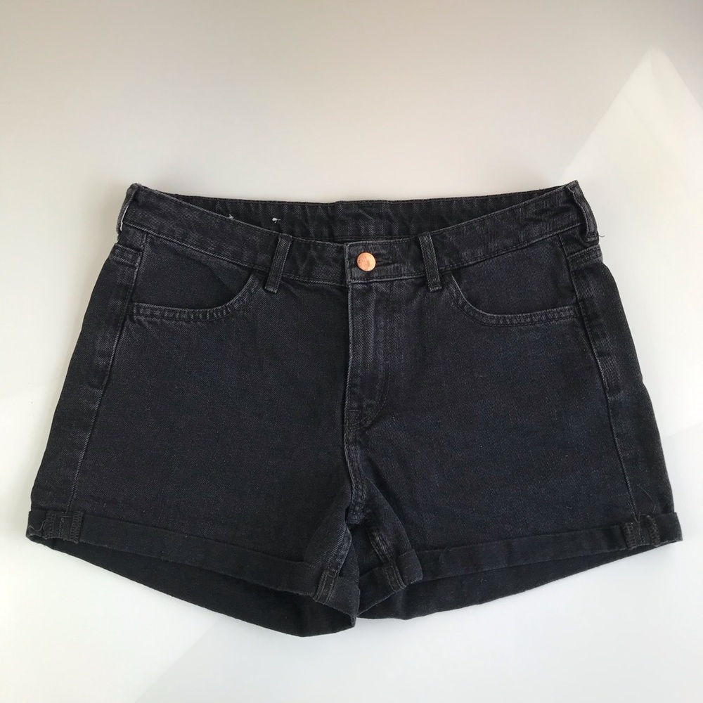 H&M black distressed waisted shorts size 8/38